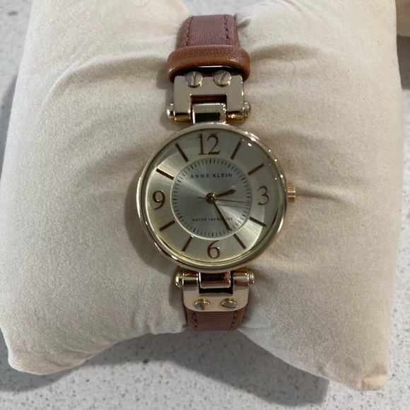 Watch Set - Picture 3 of 5